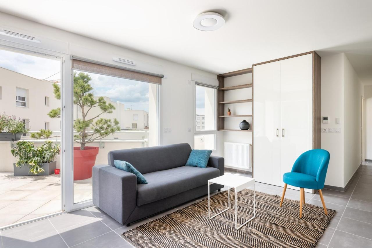 Appartement De Standing Avec Grande Terrasse Villeurbanne Exteriör bild